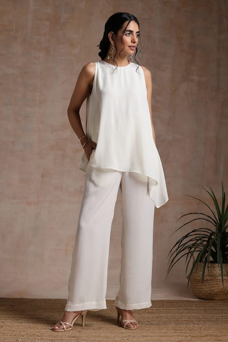 Vasstram Solid Layered Jumpsuit 