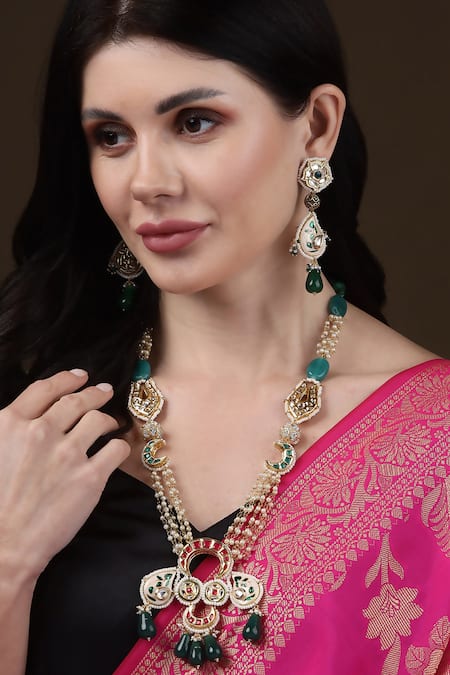 Dugran By Dugristyle Tezabi Kundan Embellished Kairi Earrings 