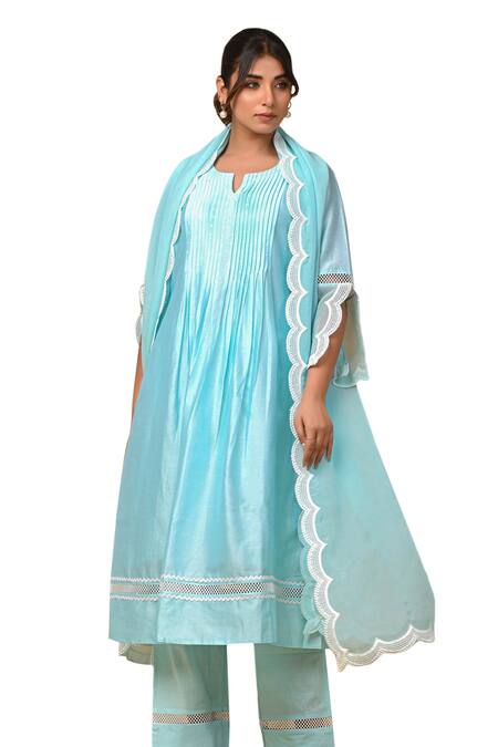 Shop_Gulabik Jaipur_Green Chanderi Lace Split V-neck Scallop Hem Kurta And Pant Set 