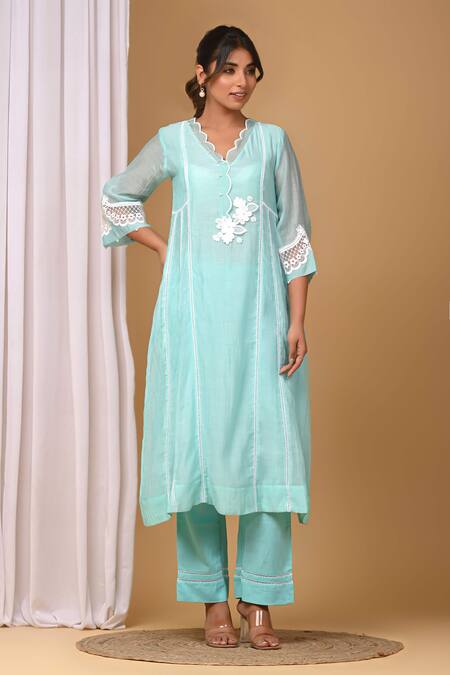 Gulabik Jaipur_Green Handloom Cotton, Chanderi Pearls Scoop Scallop Embellished Kurta With Pant _Online_at_Aza_Fashions