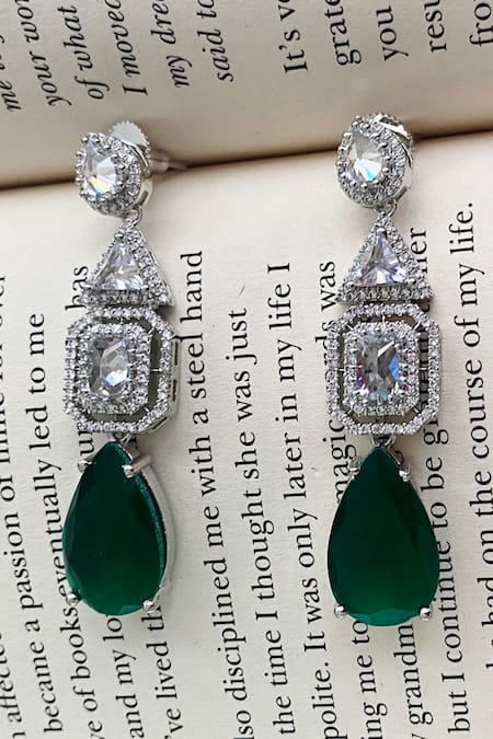 PRERTO_Green Diamonds, Stones And Teardrop Embellished Layered Necklace Set _Online_at_Aza_Fashions