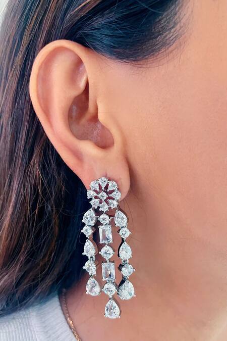 Buy_PRERTO_Green Four Layered And Hexagon Emerald Pearl Choker