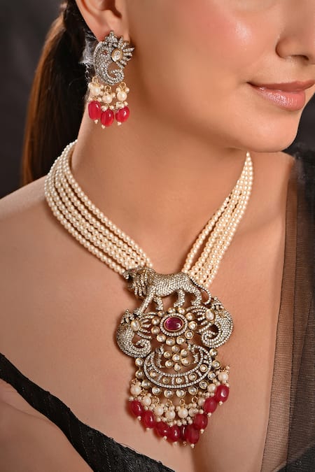 Raga Baubles Bengal Tiger Pachi Carved Pendant Necklace Set 