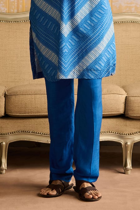 Buy Diyarajvvir Blue Denim Mirrors, Embroidery Chevron Print Bundi Kurta Set Online at Aza Fashions Buy_Diyarajvvir_Blue Denim Mirrors, Embroidery Chevron Print Bundi Kurta Set _Online_at_Aza_Fashions