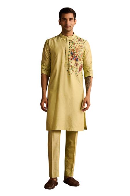 Diyarajvvir Green Cotton, Silk Embroidery Floral Kurta And Pant Set Online at Aza Fashions Diyarajvvir_Green Cotton, Silk Embroidery Floral Kurta And Pant Set _Online_at_Aza_Fashions