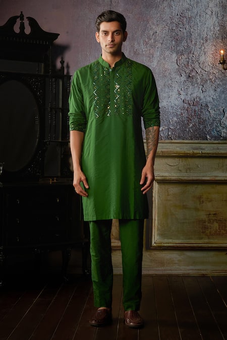 Shop Diyarajvvir Green Cotton, Silk Embroidery Yoke Kurta And Pant Set at Aza Fashions Shop_Diyarajvvir_Green Cotton, Silk Embroidery Yoke Kurta And Pant Set _at_Aza_Fashions