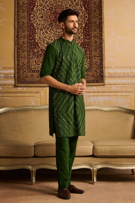Shop Diyarajvvir Green Cotton, Silk Mirrors, Embroidery Thread And Kurta & Pant Set at Aza Fashions Shop_Diyarajvvir_Green Cotton, Silk Mirrors, Embroidery Thread And Kurta & Pant Set _at_Aza_Fashions