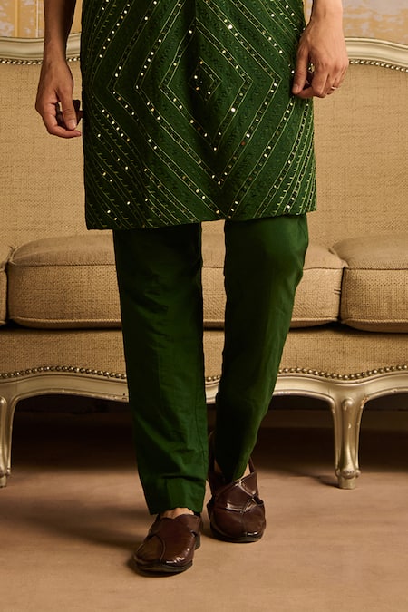 Diyarajvvir Green Cotton, Silk Mirrors, Embroidery Thread And Kurta & Pant Set Online at Aza Fashions Diyarajvvir_Green Cotton, Silk Mirrors, Embroidery Thread And Kurta & Pant Set _Online_at_Aza_Fashions