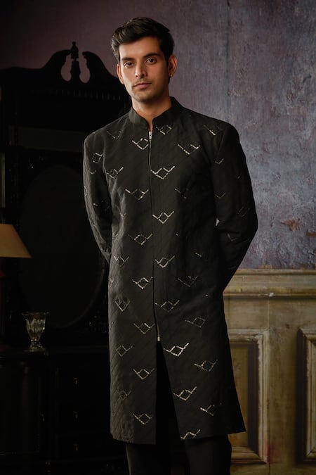 Shop Diyarajvvir Black Cotton, Silk Embroidery Arrow Kurta And Pant Set at Aza Fashions Shop_Diyarajvvir_Black Cotton, Silk Embroidery Arrow Kurta And Pant Set _at_Aza_Fashions