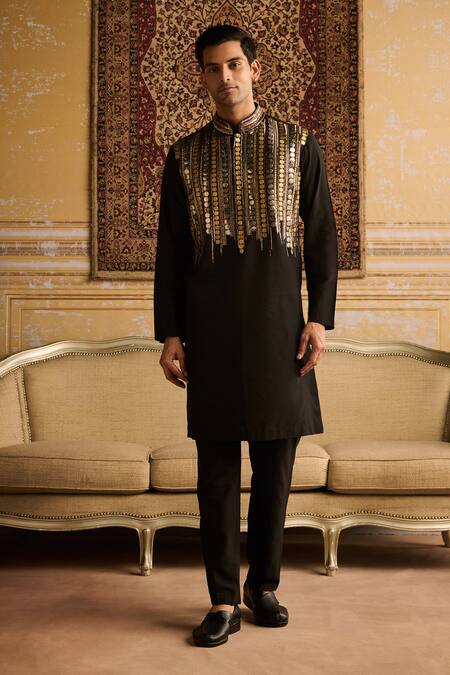 Shop Diyarajvvir Black Cotton, Silk, Linen Embroidery Tribal Rustic Kurta And Pant Set at Aza Fashions Shop_Diyarajvvir_Black Cotton, Silk, Linen Embroidery Tribal Rustic Kurta And Pant Set _at_Aza_Fashions