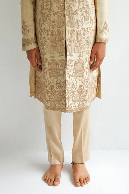 Buy_Wabi Sabi By Anshum-Ritesh_Beige Chanderi Embroidery Kaaravaan Sherwani Set 