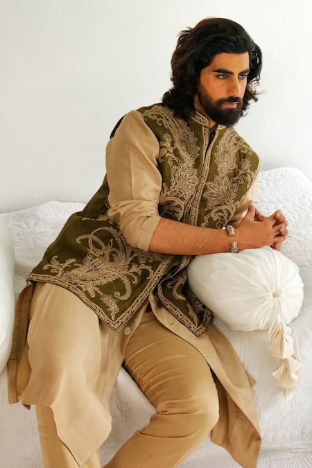 Buy Wabi Sabi By Anshum-Ritesh Green Chanderi Embroidery Paisley Vine Bundi Set Online at Aza Fashions Buy_Wabi Sabi By Anshum-Ritesh_Green Chanderi Embroidery Paisley Vine Bundi Set _Online_at_Aza_Fashions