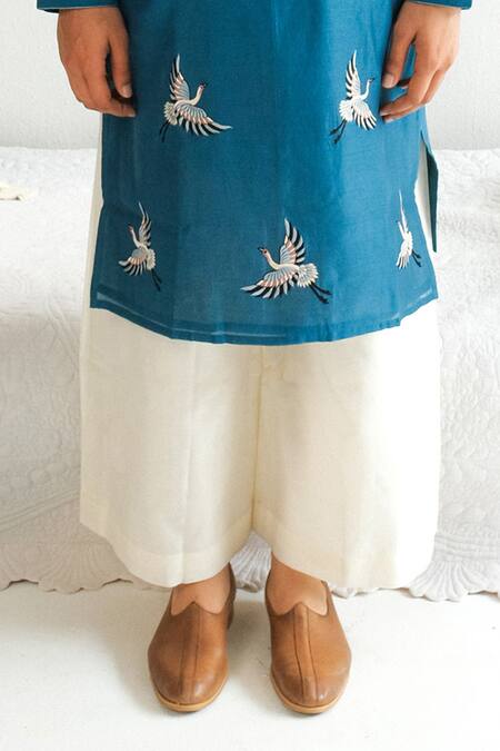 Buy Wabi Sabi By Anshum-Ritesh Blue Chanderi Embroidery Sedge Kurta With Pyjama Online at Aza Fashions Buy_Wabi Sabi By Anshum-Ritesh_Blue Chanderi Embroidery Sedge Kurta With Pyjama _Online_at_Aza_Fashions