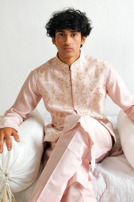 Wabi Sabi By Anshum-Ritesh_Pink Chanderi Embroidery Floral Reindeer Kurta Set _Online_at_Aza_Fashions