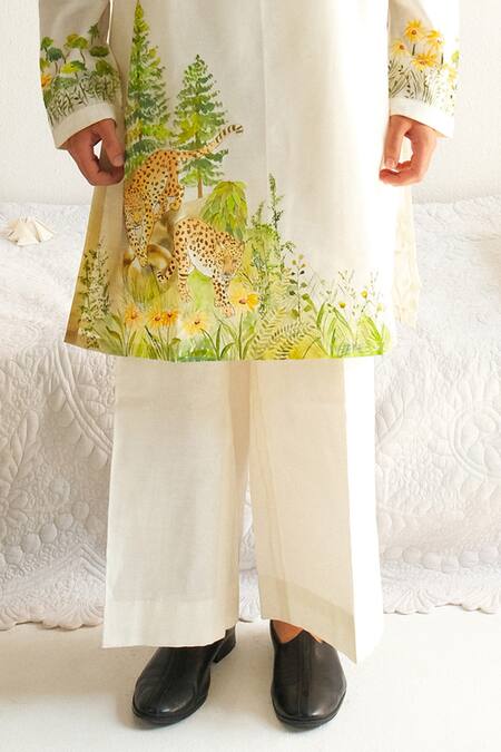 Wabi Sabi By Anshum-Ritesh Ivory Chanderi Nocturnal Hand Painted Kurta With Pyjama Online at Aza Fashions Wabi Sabi By Anshum-Ritesh_Ivory Chanderi Nocturnal Hand Painted Kurta With Pyjama _Online_at_Aza_Fashions