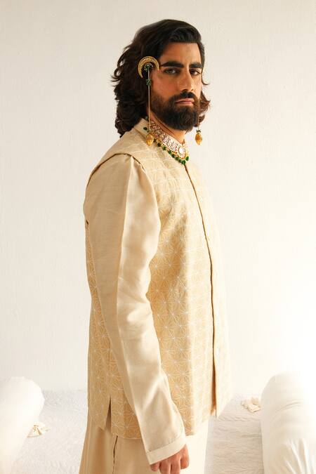 Wabi Sabi By Anshum-Ritesh_Beige Cotton, Silk Embroidery Asterisk Bundi Kurta Set _Online_at_Aza_Fashions