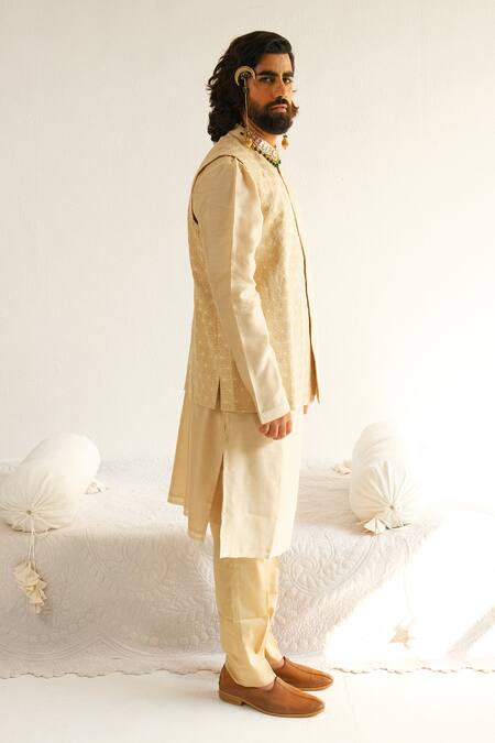 Wabi Sabi By Anshum-Ritesh_Beige Cotton, Silk Embroidery Asterisk Bundi Kurta Set _at_Aza_Fashions