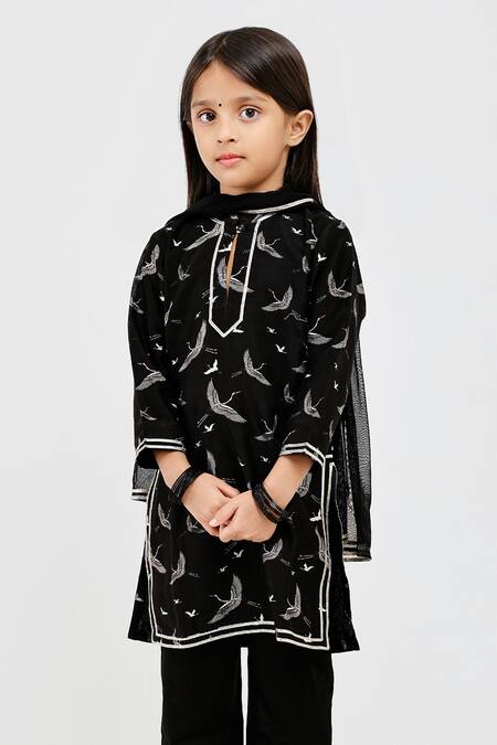 Mamma Plz_Black Cotton, Handloom Cotton, Chanderi Embroidery Fauna Print Kurta Pyjama Set _Online_at_Aza_Fashions