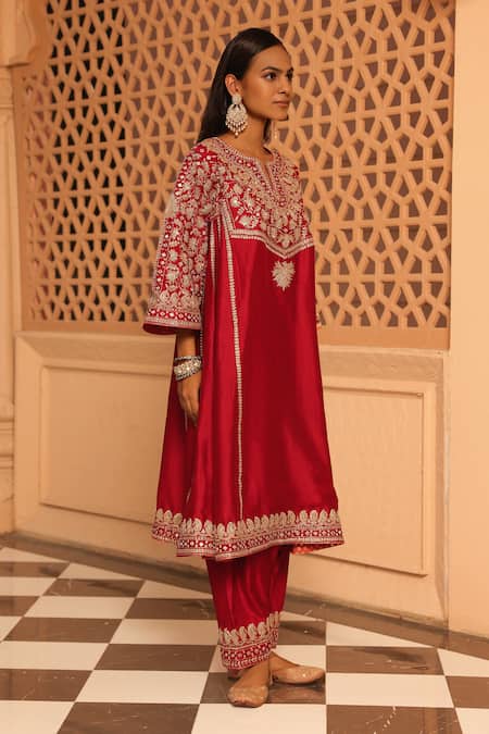 Shop Sheetal Batra Red , Organza Mirrors, Aiman A-line Chauga Kurta With Salwar Online at Aza Fashions Shop_Sheetal Batra_Red , Organza Mirrors, Aiman A-line Chauga Kurta With Salwar _Online_at_Aza_Fashions