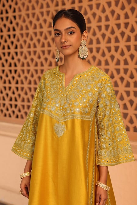 Buy_Sheetal Batra_Yellow Silk Embroidery Aiman Kashmiri Tilla Chauga Kurta With Salwar 