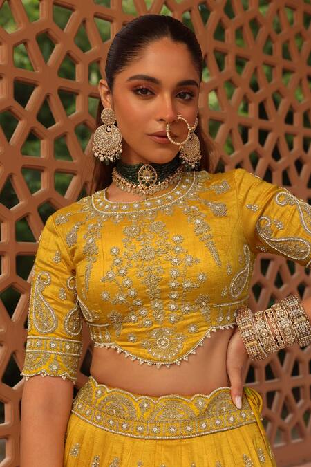 Shop_Sheetal Batra_Yellow Silk, Net Zari, Pearls, Embroidery Round Uzma Butti Bridal Lehenga Set _Online_at_Aza_Fashions