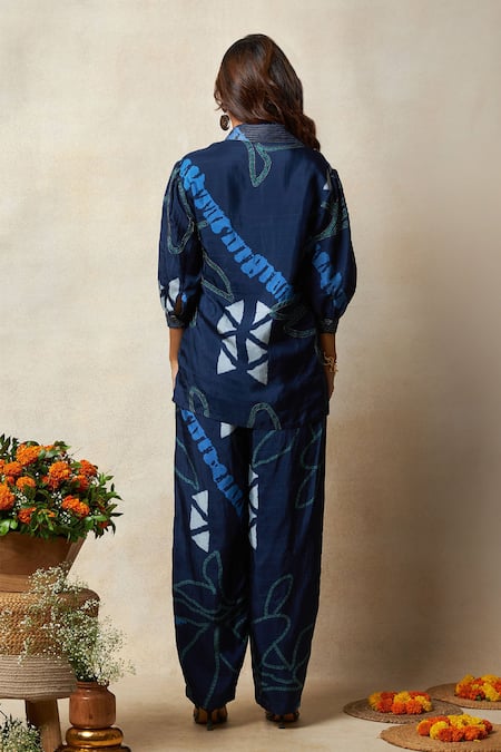 Shop_Vedika M_Blue Silk Embroidery Abstract Print Shirt With Pant _at_Aza_Fashions