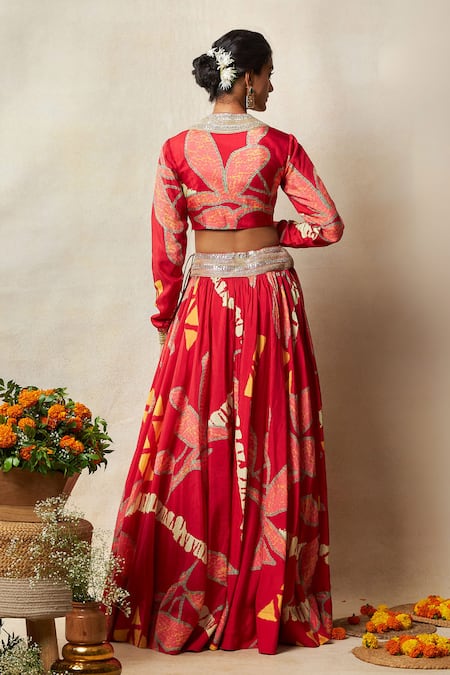 Shop Vedika M Red Silk Mirrors, Zari V-neck Abstract Bandhani Print Lehenga Set at Aza Fashions Shop_Vedika M_Red Silk Mirrors, Zari V-neck Abstract Bandhani Print Lehenga Set _at_Aza_Fashions
