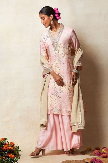 Vedika M Pink Kurta And Pant Silk Printed Abstract Bandhani V Neck Flared Set 