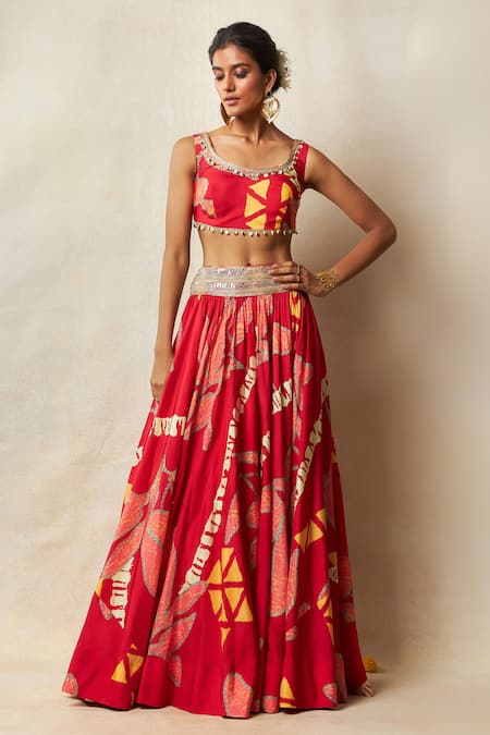 Vedika M Red Silk Printed Abstract Bandhani Round Emboidered Blouse And Lehenga Set 