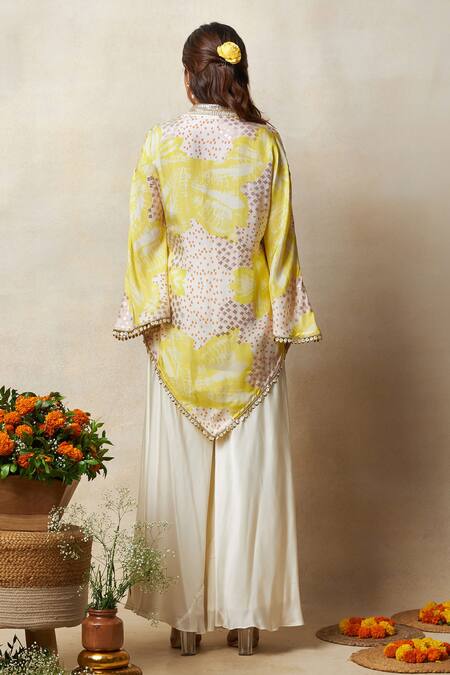 Shop Vedika M Yellow Silk, Satin Sequins Collared, Abstract Bandhani Print Kaftan And Pant Set at Aza Fashions Shop_Vedika M_Yellow Silk, Satin Sequins Collared, Abstract Bandhani Print Kaftan And Pant Set _at_Aza_Fashions