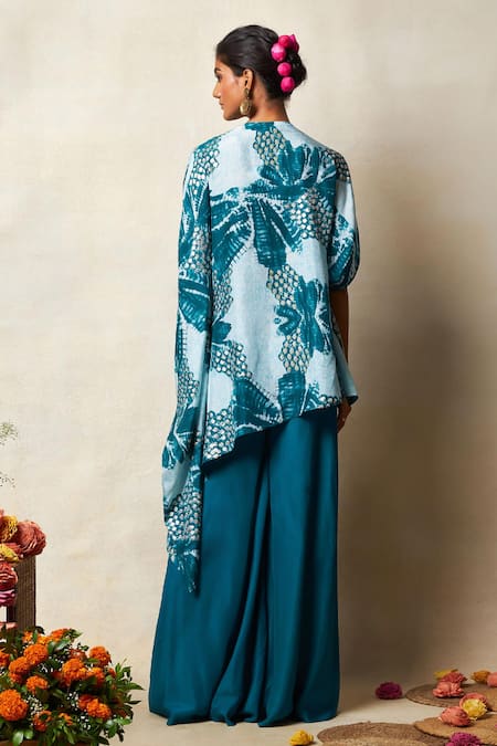 Shop Vedika M Green Silk Zari V-neck Asymmetric Kaftan Top And Pant Set at Aza Fashions Shop_Vedika M_Green Silk Zari V-neck Asymmetric Kaftan Top And Pant Set _at_Aza_Fashions