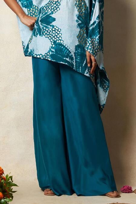 Buy Vedika M Green Silk Zari V-neck Asymmetric Kaftan Top And Pant Set Online at Aza Fashions Buy_Vedika M_Green Silk Zari V-neck Asymmetric Kaftan Top And Pant Set _Online_at_Aza_Fashions