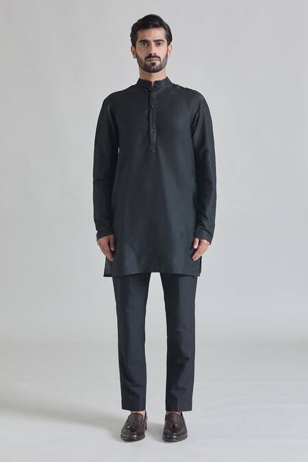 Priti Sahni Black Silk Mirrors, Embroidery Art Sherwani Set Online at Aza Fashions Priti Sahni_Black Silk Mirrors, Embroidery Art Sherwani Set _Online_at_Aza_Fashions