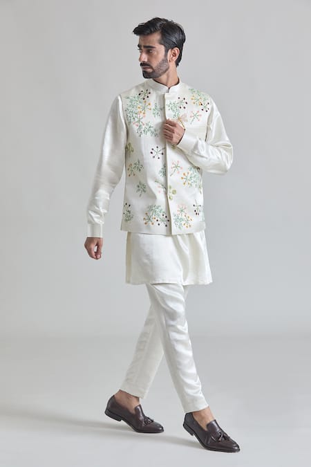 Priti Sahni Ivory Linen, Tissue Embroidery Flower Hand Painted Bundi And Kurta Set at Aza Fashions Priti Sahni_Ivory Linen, Tissue Embroidery Flower Hand Painted Bundi And Kurta Set _at_Aza_Fashions