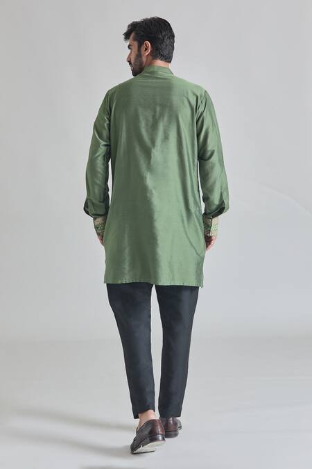 Priti Sahni Zari Embroidered Kurta Set 