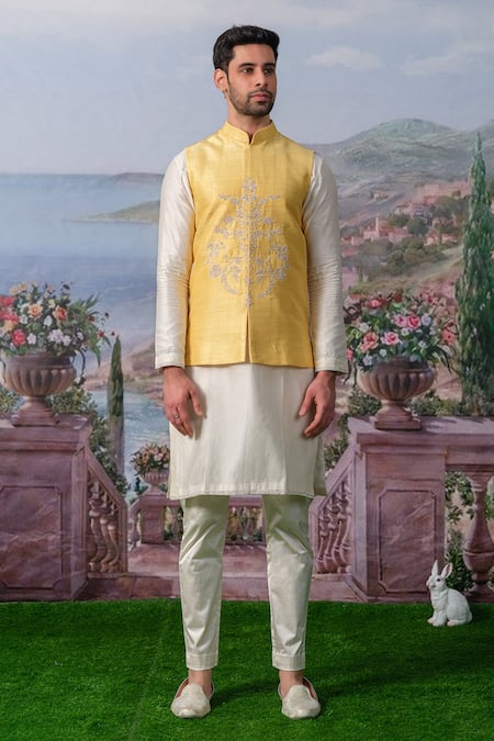 House of KOA Yellow Embroidery Floral Ray Bundi Kurta Set 