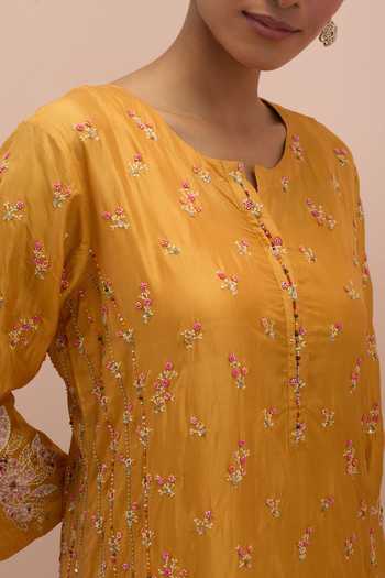 Buy Kora Yellow , Organza Sequins, Beads Round Neck Embroidered Kurta Pant Set Buy_Kora_Yellow , Organza Sequins, Beads Round Neck Embroidered Kurta Pant Set