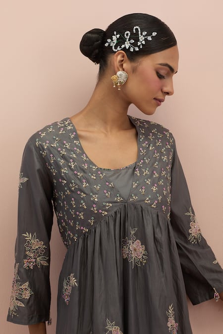 Buy Kora Grey , Organza Beads, Embroidery Floral Embellished Anarkali Pant Set Buy_Kora_Grey , Organza Beads, Embroidery Floral Embellished Anarkali Pant Set
