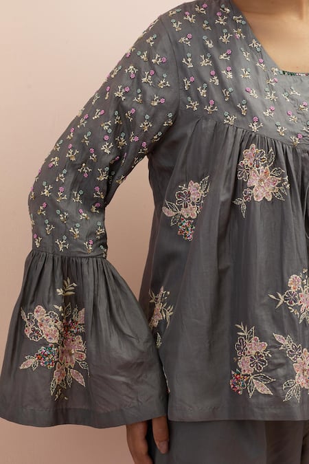 Buy_Kora_Grey Silk Beads, Applique, Embroidery V-neck Floral Top With Pant 