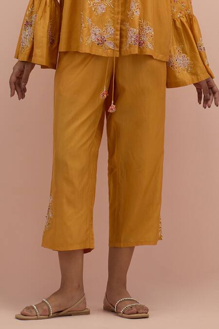 Buy Kora Yellow Silk Beads, Applique, Embroidery V-neck Floral Embellished Top With Pant Online at Aza Fashions Buy_Kora_Yellow Silk Beads, Applique, Embroidery V-neck Floral Embellished Top With Pant _Online_at_Aza_Fashions