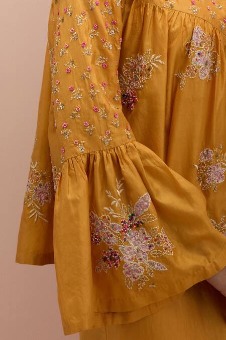 Buy Kora Yellow Silk Beads, Applique, Embroidery V-neck Floral Embellished Top With Pant Buy_Kora_Yellow Silk Beads, Applique, Embroidery V-neck Floral Embellished Top With Pant