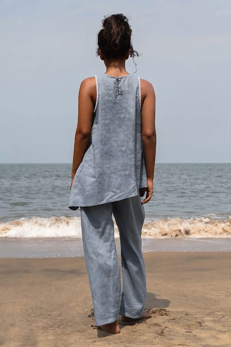 Shop Shop Nirvanaa Blue Linen Eri Pant at Aza Fashions Shop_Shop Nirvanaa_Blue Linen Eri Pant _at_Aza_Fashions