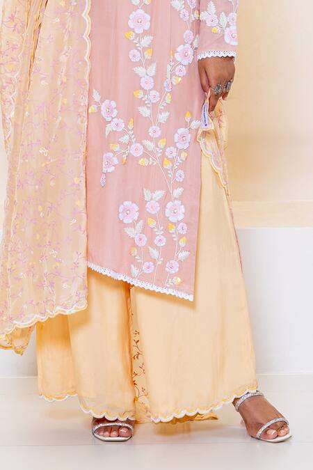 Shruti Sancheti_Peach Hemp Sequins, Lace, Embroidery Round Neck Floral Placement Kurta Set _Online_at_Aza_Fashions