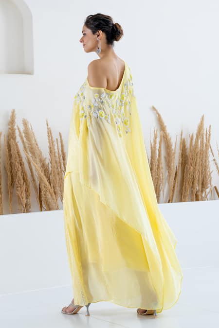 Shop_Shruti Sancheti_Yellow Silk Sequin Floral Embroidered Cape With Skirt _at_Aza_Fashions