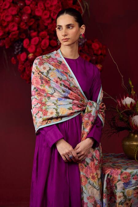 Buy Surmaye Blue Organza Embroidery Glorious Meadow Peony Garden Print Dupatta Online at Aza Fashions Buy_Surmaye_Blue Organza Embroidery Glorious Meadow Peony Garden Print Dupatta _Online_at_Aza_Fashions