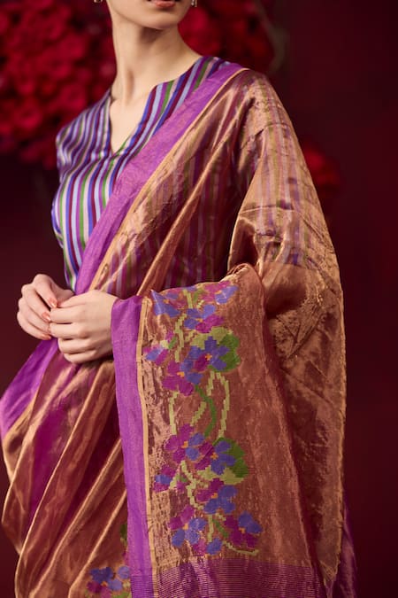 Buy Surmaye Purple Handloom Cotton, Silk Handwoven Floral Jamdani Border Saree Online at Aza Fashions Buy_Surmaye_Purple Handloom Cotton, Silk Handwoven Floral Jamdani Border Saree _Online_at_Aza_Fashions