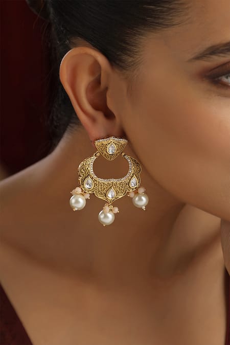 Swabhimann Gold Plated Pearls Carved Scalloped Chandbalis Online at Aza Fashions Swabhimann_Gold Plated Pearls Carved Scalloped Chandbalis _Online_at_Aza_Fashions