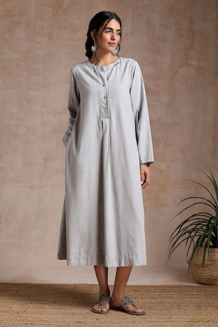 Vasstram Zarah Solid Dress 