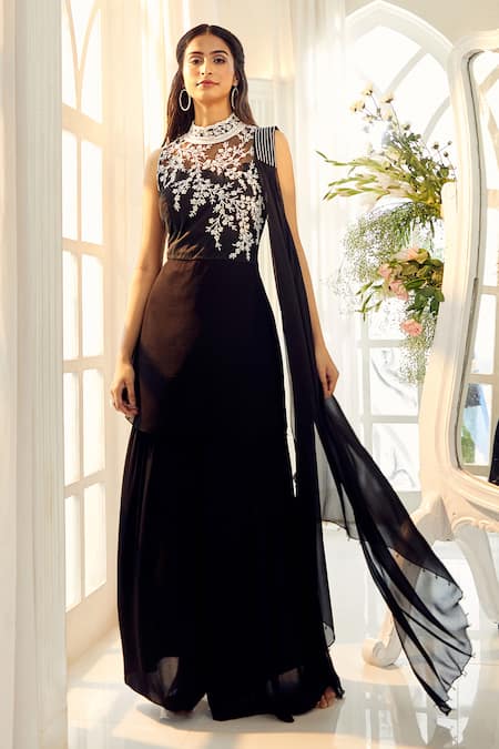 Aariyana Couture Black Contrast Embroidered Kurta Set 