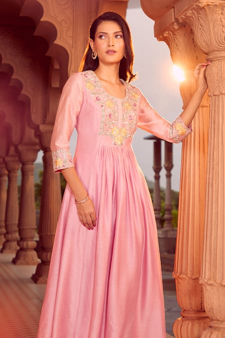 Aariyana Couture Peach Silk, Chanderi, Viscose, Organza Floral Hand Anarkali Pant Set Online at Aza Fashions Aariyana Couture_Peach Silk, Chanderi, Viscose, Organza Floral Hand Anarkali Pant Set_Online_at_Aza_Fashions